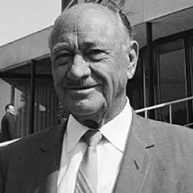 Conrad Hilton net worth