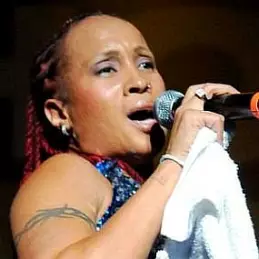 Alison Hinds net worth