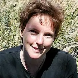 Rozalie Hirs net worth