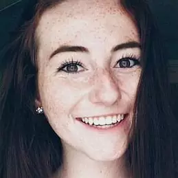 Amy Hislop net worth