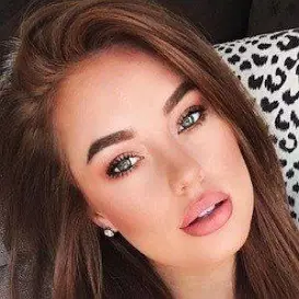 Heidi Hoback net worth