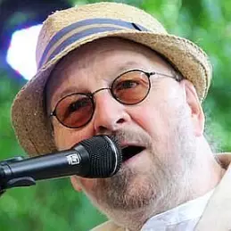 Chas Hodges net worth