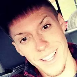 Taylor Ray Holbrook net worth