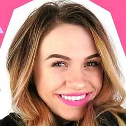 Karlee Holden net worth