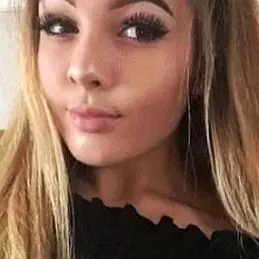 Amy Holness net worth