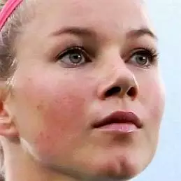 Anouk Hoogendijk net worth