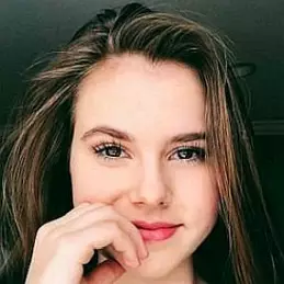 Nina Houston net worth