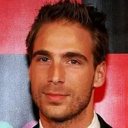 Simon Huck net worth