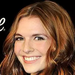 Ashlyne Huff net worth