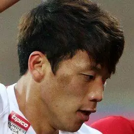 Hee-chan Hwang net worth