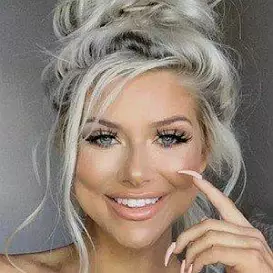 Alyssa Hyde net worth