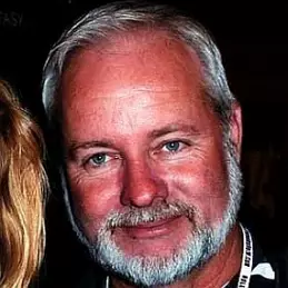 Alex Hyde-White net worth