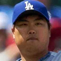 Hyun-jin Ryu net worth