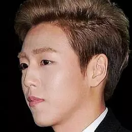 Lee Hyun-woo net worth