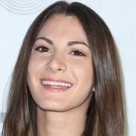 Lauren Gores Ireland net worth