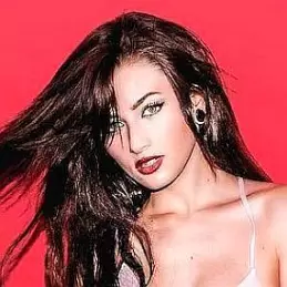 Merisiel Irum net worth