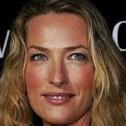 Elaine Irwin Mellencamp net worth