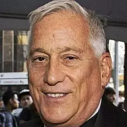 Walter Isaacson net worth