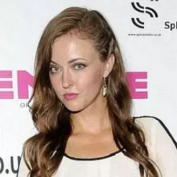 Katharine Isabelle net worth