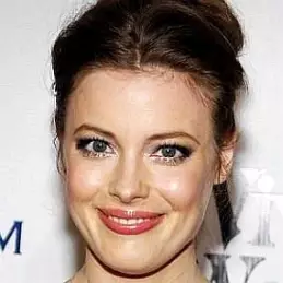 Gillian Jacobs net worth
