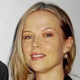 Pell James net worth