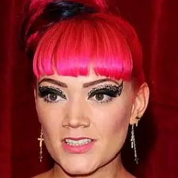 Hollie-Jay Bowes net worth