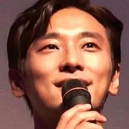 Ju Ji-hoon net worth