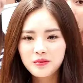 Park Ji-won net worth