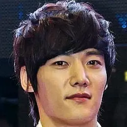 Choi Jin-hyuk net worth