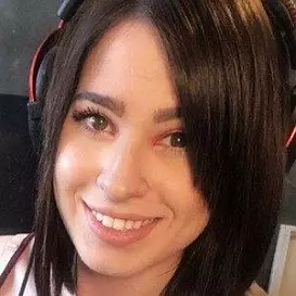 Anisa Jomha net worth