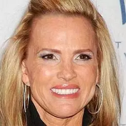 Janet Jones net worth