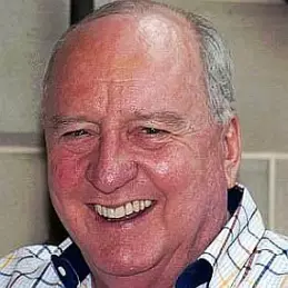 Alan Jones net worth