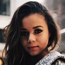 Sarai Jones net worth