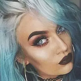 Naomi Jonzeck net worth