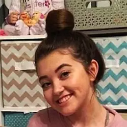 JuliesReborns net worth