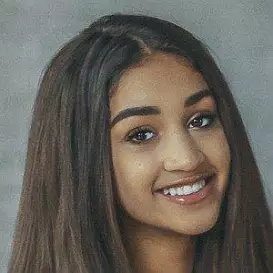 Ava Justin net worth