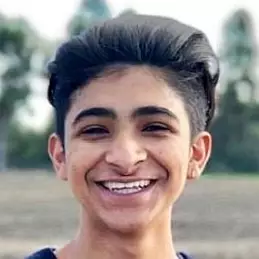 Amit Nivedan Kalra net worth