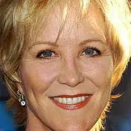 Joanna Kerns net worth