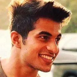 Aadil Khan net worth