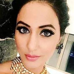 Hina Khan net worth
