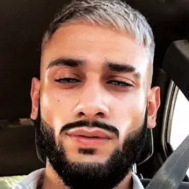 Umair Khan net worth