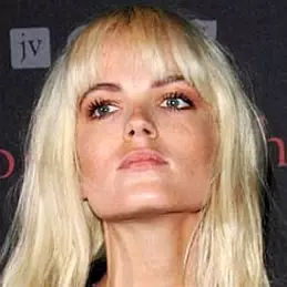 Elektra Kilbey net worth