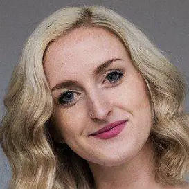 Kirsten King net worth