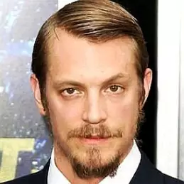 Joel Kinnaman net worth