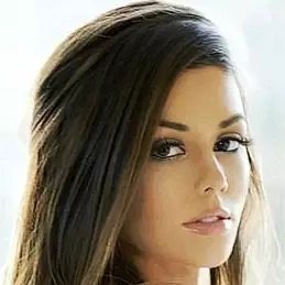 Julianne Kissinger net worth