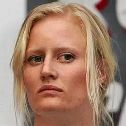 Carolina Kluft net worth