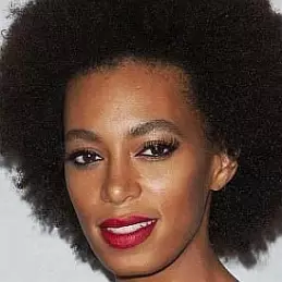 Solange Knowles net worth