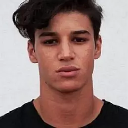 Adil Koukouh net worth