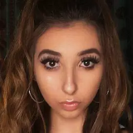 Ashlyn Kuehl net worth