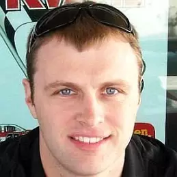 Travis Kvapil net worth